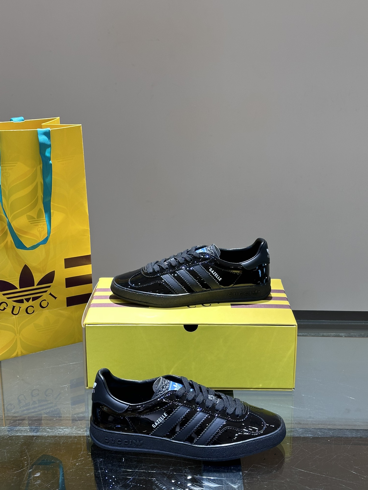 Gucc*xadidas24fwnewarrivalG阿迪联名情侣款休闲板鞋adidas经典三线元素与三