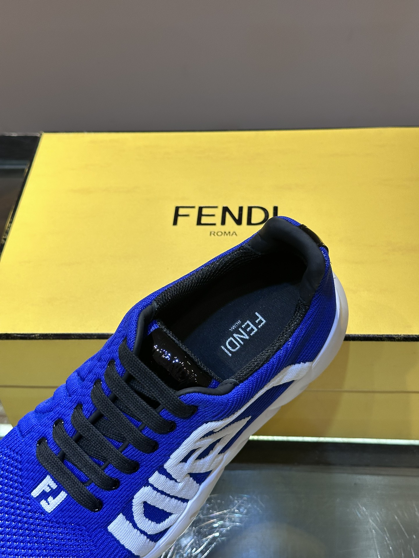 Fend*春夏新款男士休闲运动鞋！进口高科技高密度飞织布面运动网眼面料内里透气吸汗舒适升级TPU轻便原版