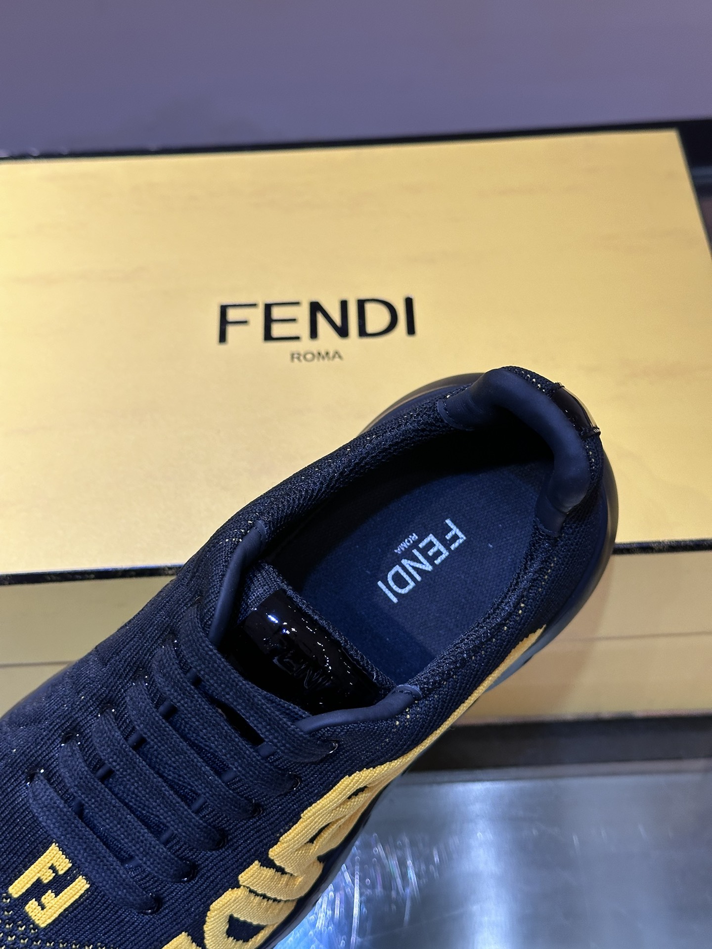 Fend*春夏新款男士休闲运动鞋！进口高科技高密度飞织布面运动网眼面料内里透气吸汗舒适升级TPU轻便原版