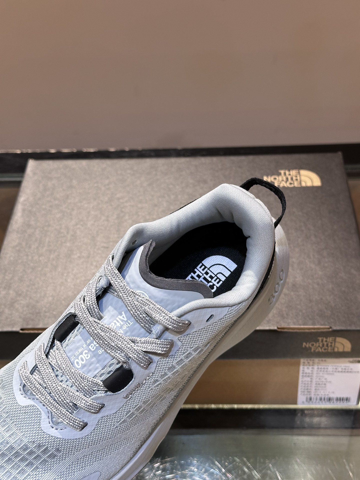 莞厂北面TheNorthFaceVECTIV越野跑鞋徒步3D网布鞋面透气性与耐久性兼具穿着轻便舒适不闷脚