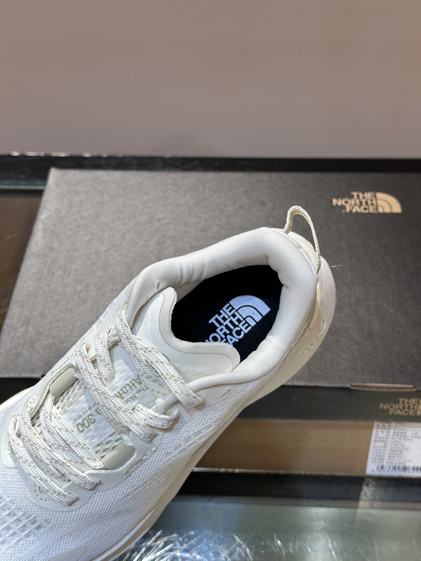 莞厂北面TheNorthFaceVECTIV越野跑鞋徒步3D网布鞋面透气性与耐久性兼具穿着轻便舒适不闷脚