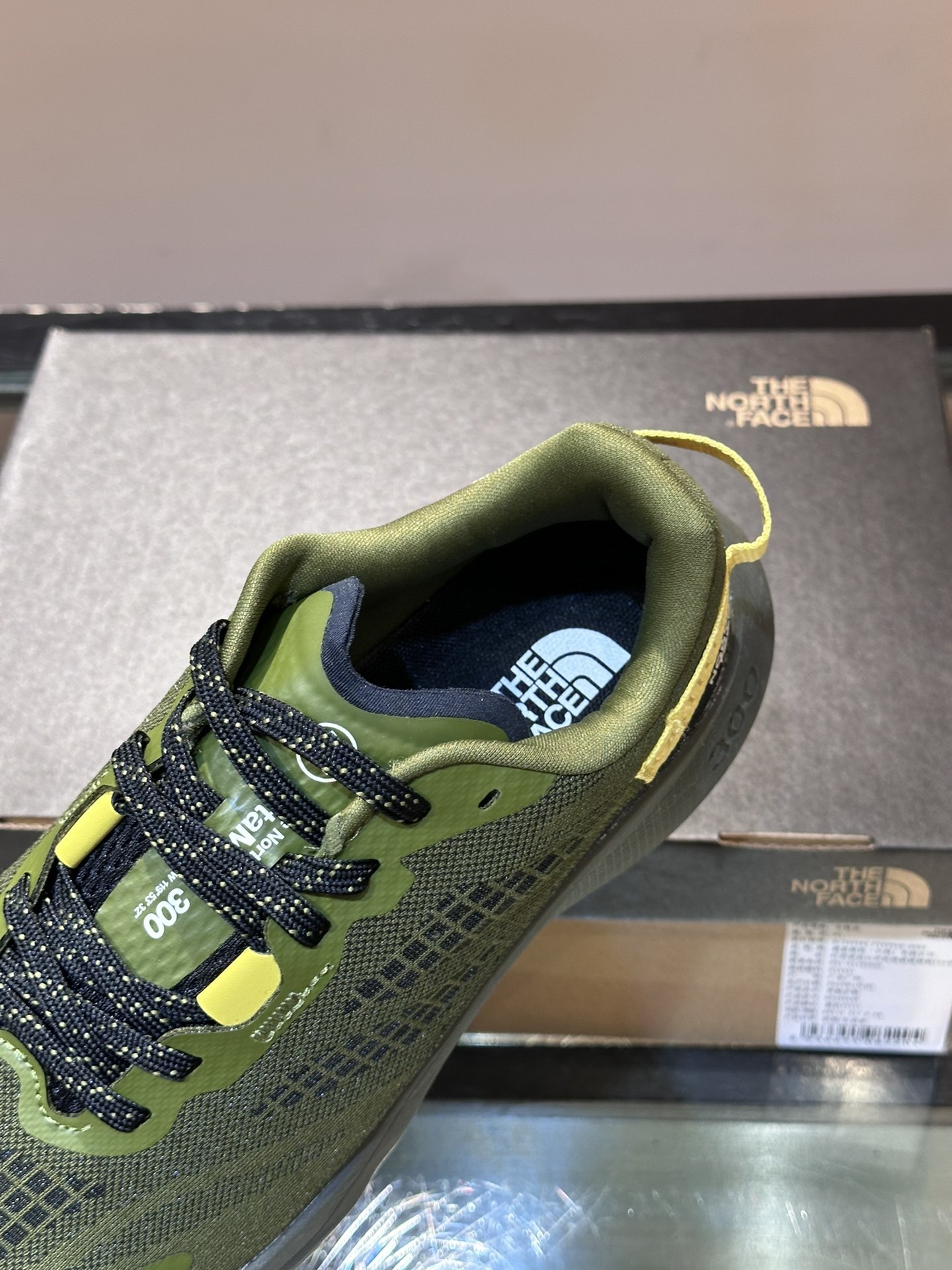 莞厂北面TheNorthFaceVECTIV越野跑鞋徒步3D网布鞋面透气性与耐久性兼具穿着轻便舒适不闷脚