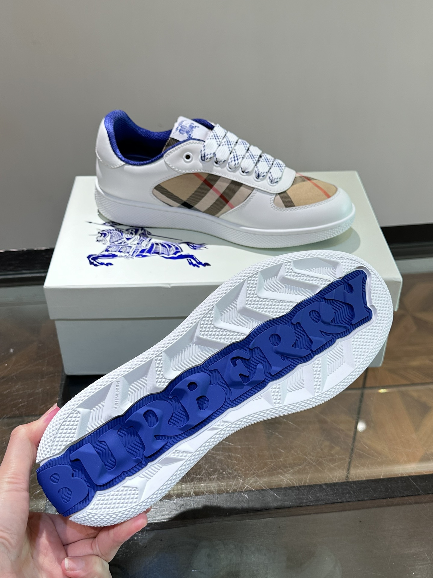 𝐁𝐔𝐑𝐁𝐁𝐄𝐑𝐑𝐘# Nuevo Burberry War Horse Check Casual Sneaker New Terrace Entrenadores casuales 