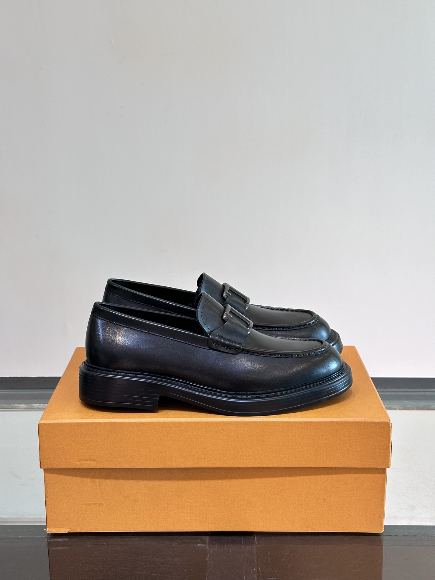 TOD’S Schoenen Loafers Mannen Kalfsleer Koeienhuid Echt leer Rubber