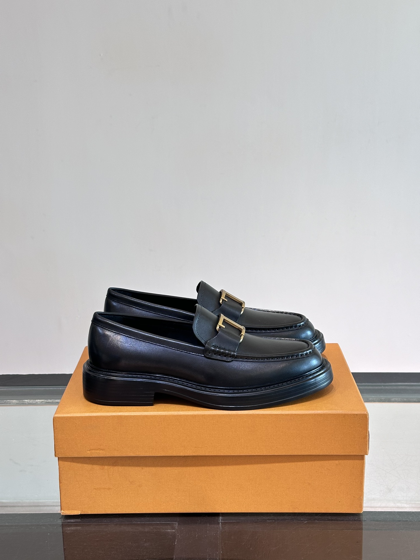 TOD’S Schoenen Loafers Mannen Kalfsleer Koeienhuid Echt leer Rubber