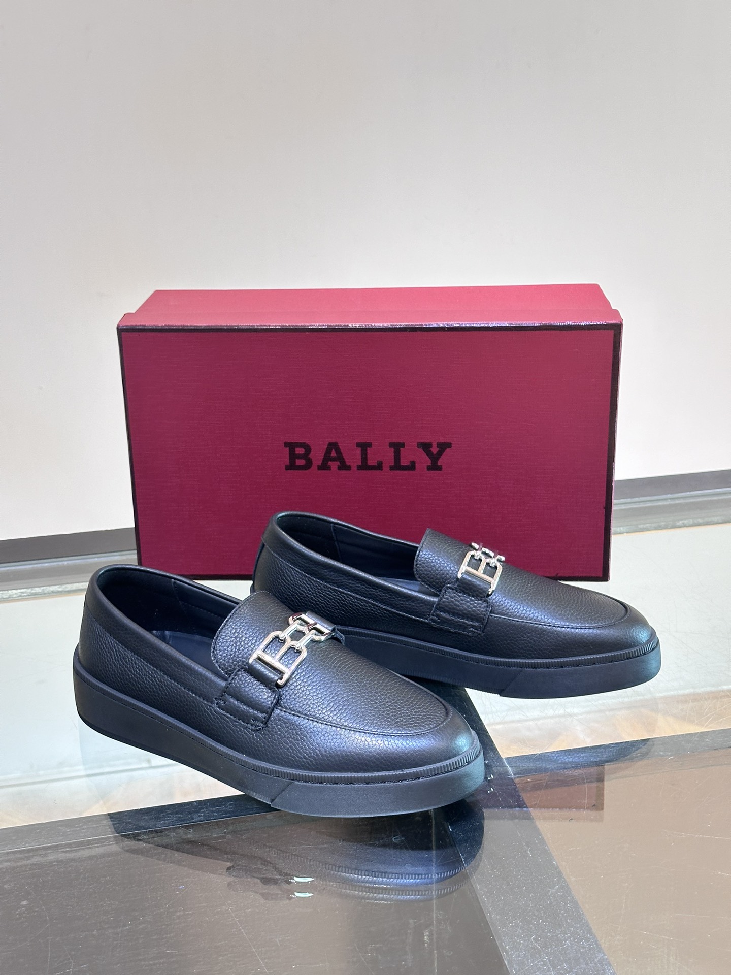 Bally/巴利新款男士套脚一脚蹬男鞋莞产精品市场顶级版本高工艺细节进口荔枝纹牛面皮鞋面搭配螺旋式条纹防