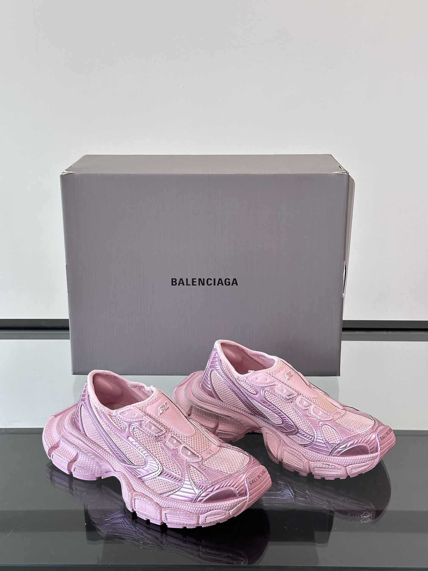 Balenciaga 巴黎世家最新爆款3XL Sneaker系列。女款👩休闲 老爹鞋 运动鞋  整体鞋型