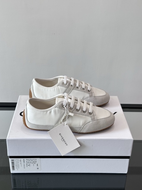 Givenchy White Leather Sneakers, Lace-Up Casual Shoes For Men, Size 39-44 1 Givenchy White Leather Sneakers, Lace-Up Casual Shoes For Men, Size 39-44