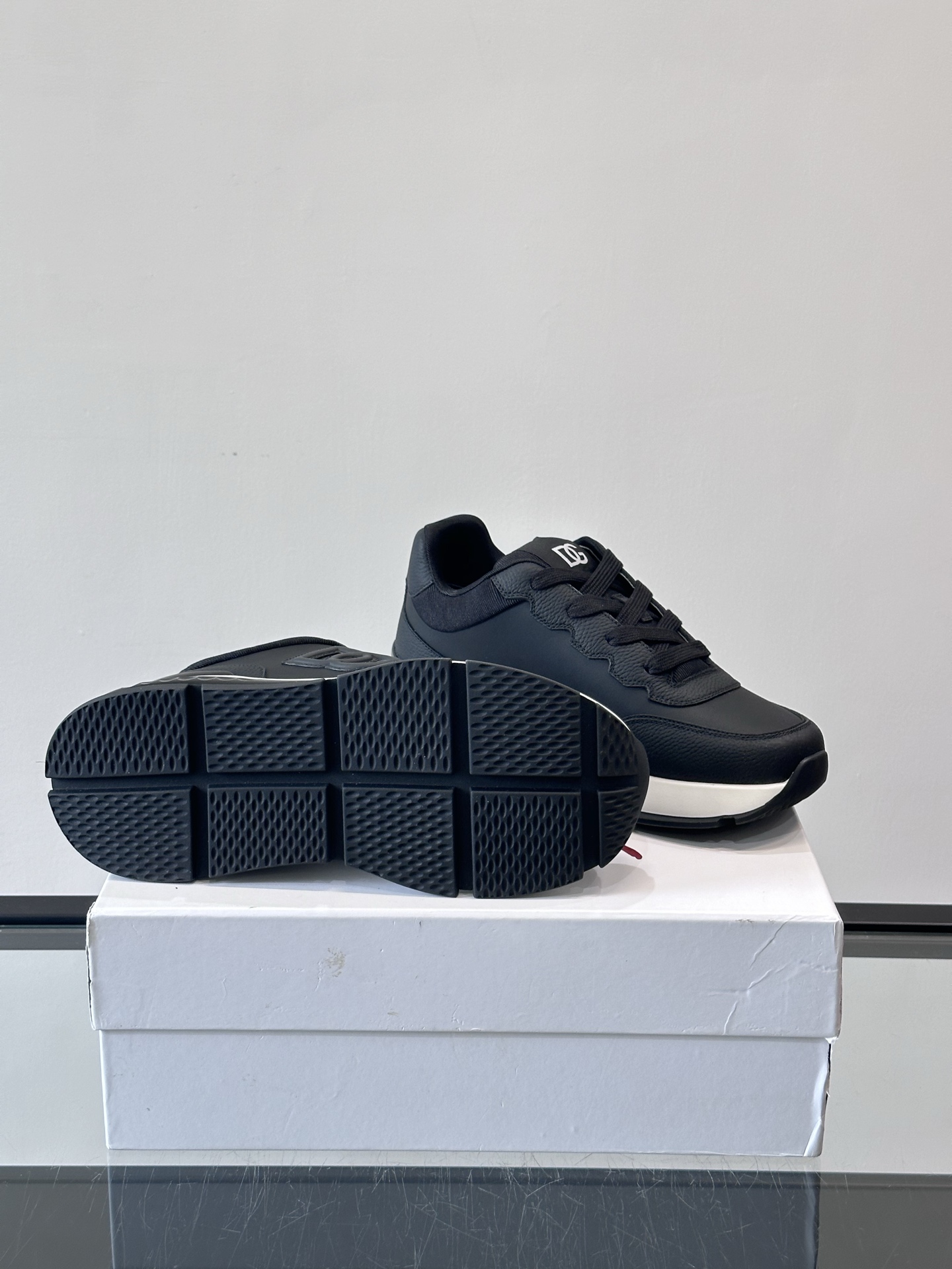 Dolce & Gabbana Men's Leather Lace-Up Sneakers - Stylish & Comfortable 10 i1758783204147 6445 0 8