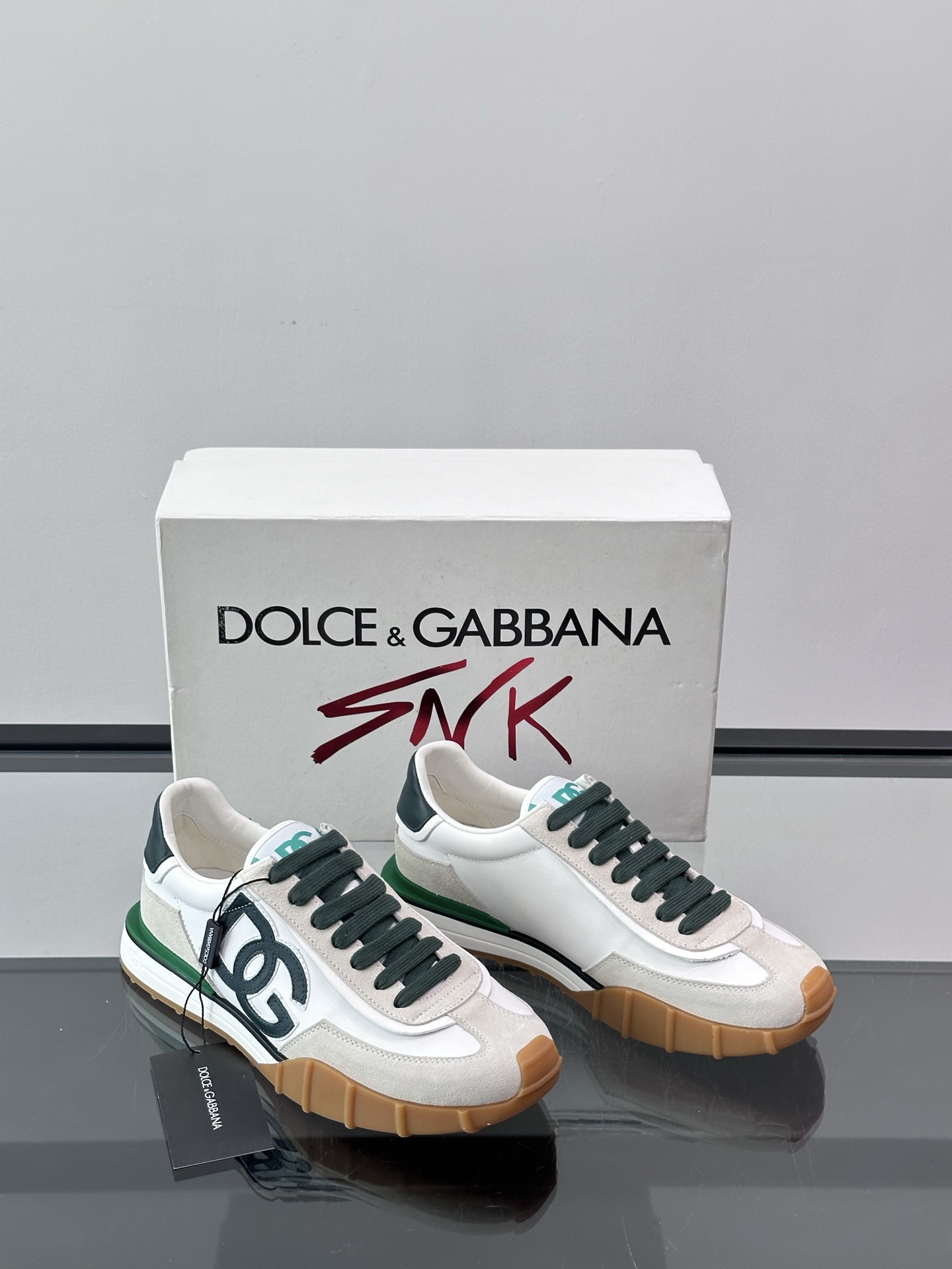 DG High-End Casual Sneakers - Stylish Color Block Design, Modern Elegance 6 i1758784350417 8879 0 4