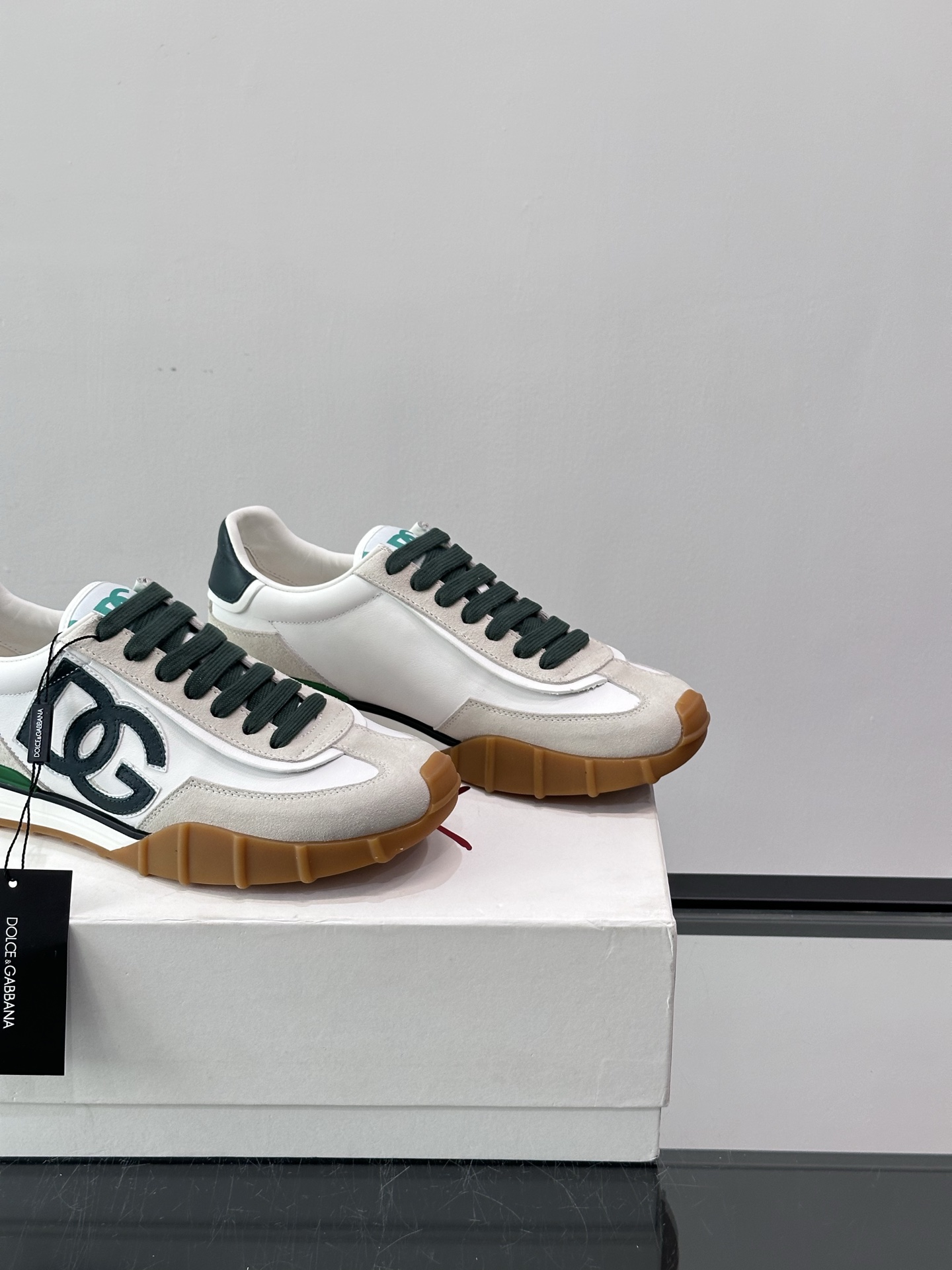 DG High-End Casual Sneakers - Stylish Color Block Design, Modern Elegance 8 i1758784350453 5703 0 6