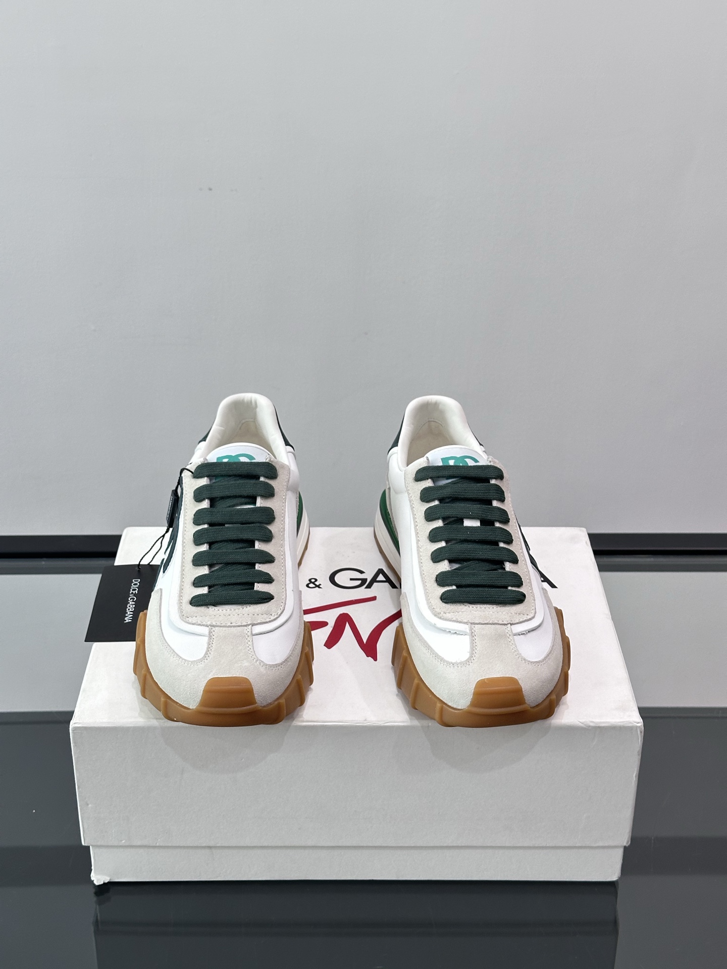 DG High-End Casual Sneakers - Stylish Color Block Design, Modern Elegance 3 i1758784352330 8457 0 1