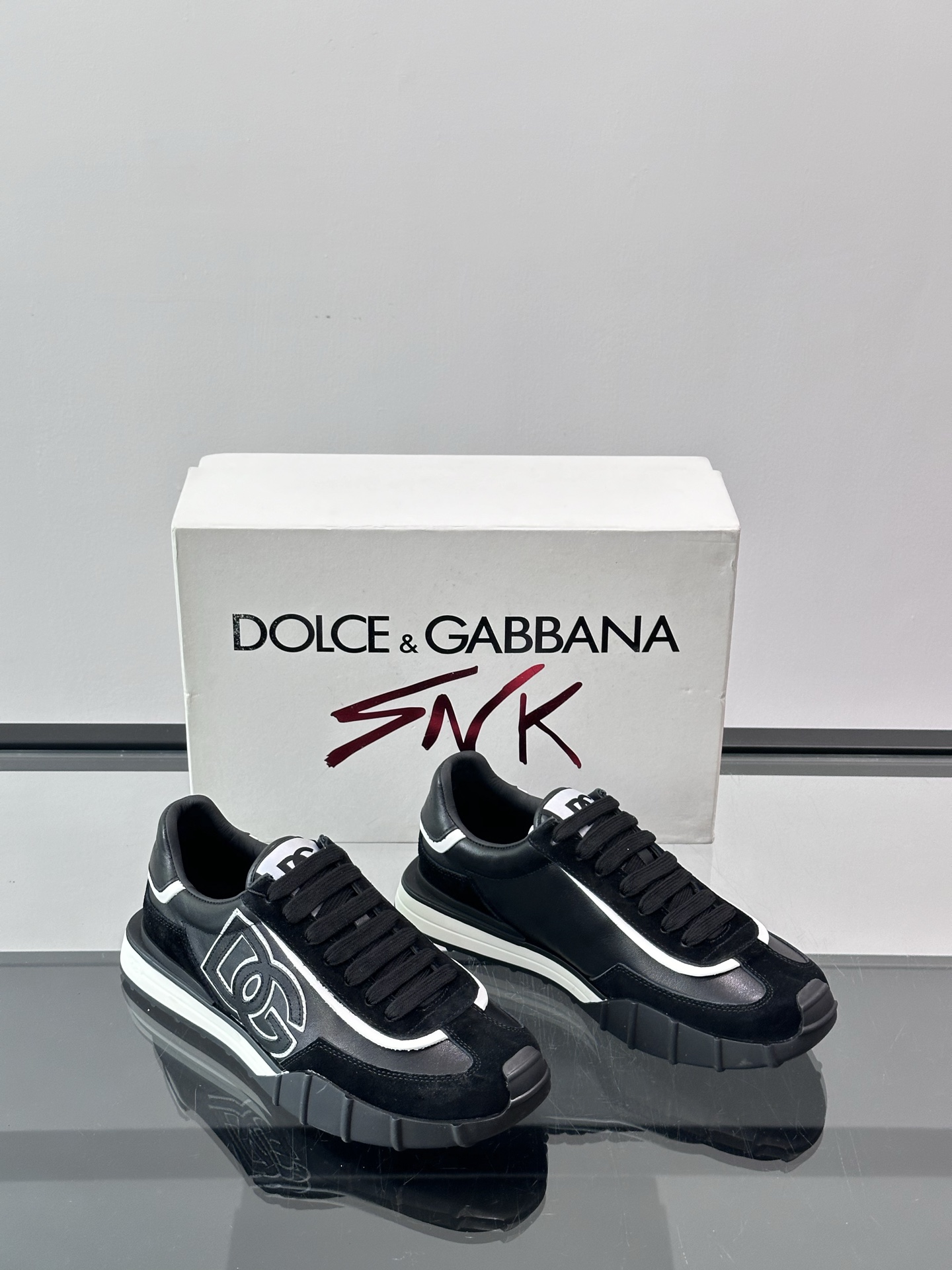 Dolce & Gabbana Men's Multicolor Leather Sneakers - Stylish & Comfortable 6 i1758784416151 6888 0 4