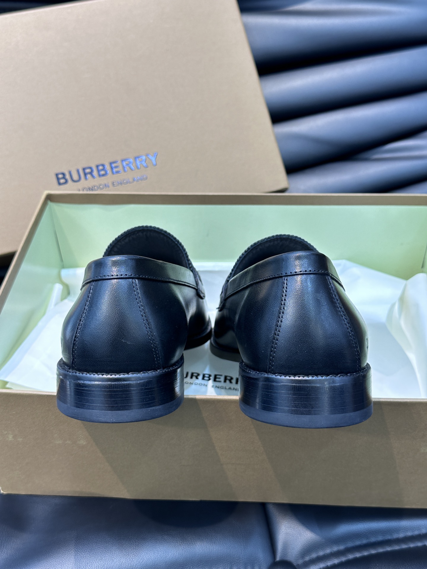 Burberr*男士真皮大底正装休闲皮鞋高端大气英伦气质单品小牛皮透气内里进口真皮大底顶级品质！Size