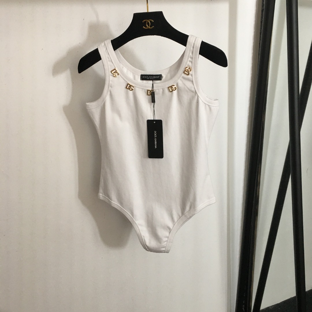 NO:863708,Style No. 7930 DG* New logo letter hardware round neck sleeveless suspender bodysuit, white, black, S-XXL, [M size; bust 78, length 64], Dolce & Gabbana-clothing, Dolce&Gabbana,19860909款号7930 DG*新款 logo字母五金圆领无袖吊带连体紧身衣,白色,黑色,S-XXL,【M码；胸围78,长64】,杜嘉班纳-服装,Dolce&Gabbana,,Women's clothing