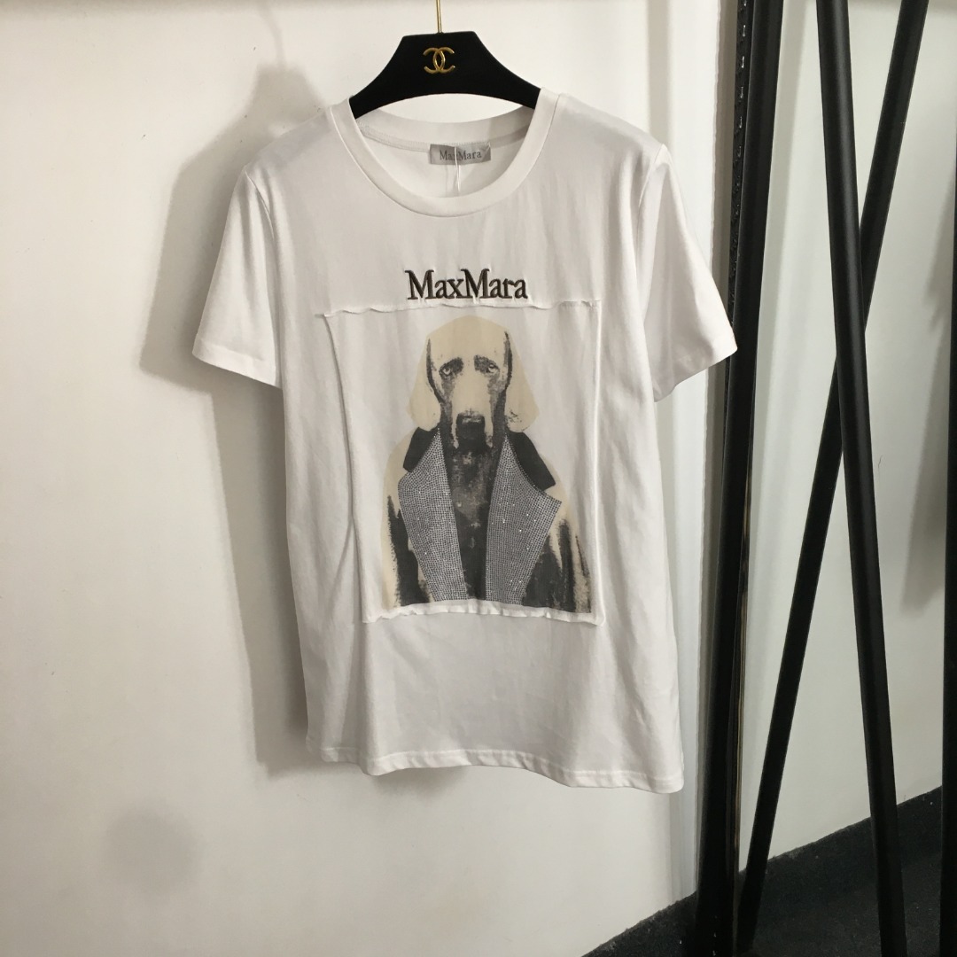 NO:755533,Model No. 20252560 MaxMar* new style shiny hot diamond dog print patch embroidered logo short-sleeved T-shirt, white, brown, black, SML, [M size; shoulder width 40, chest 100, sleeve length 18, length 71], MaxMar-clothing, T-shirt, tees, t-shirt,19860909款号20252560 MaxMar*新款 闪耀烫钻狗狗印花贴布 刺绣logo短袖T恤,白色,咖色,黑色,SML,【M码；肩宽40,胸围100,袖长18,长71】,麦丝玛拉-服装,T-shirt,tees，t-shirt,,Women's clothing