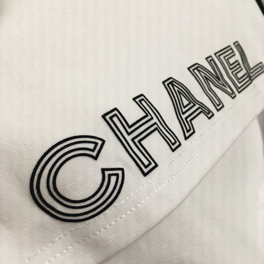 Chanel Fitted T-Shirt with Open Back Logo - Elegant & Comfortable 8 o 1iqd72prarfa379p8sfr81otr6