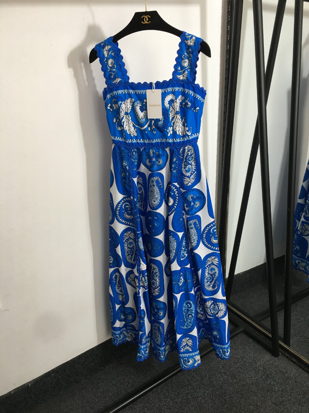 NO:885593,Model number 20252798 Zimmermann new retro floral print suspender dress long skirt, blue, yellow, S-XL, [M size; bust 76 elastic, waist 66, length 125], Zimmermann-clothing, skirts,19860909款号20252798 Zimmermann新款 复古花纹印花吊带连衣裙 长裙,蓝色,黄色,S-XL,【M码；胸围76弹力,腰围66,长125】,兹默曼-服装,skirts,,Women's clothing
