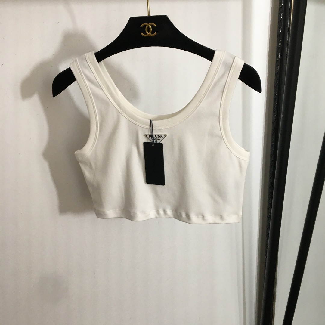 NO:933339,Model No. 20253584 Prad* new style short cotton camisole decorated with metal logo triangle mark, white, light blue, brown, navy blue, green, black, SML, [M size bust 74, length 34], Prada-clothing, prada, prada,19860909款号20253584 Prad*新款 金属logo三角标装饰短款纯棉吊带背心,白色,浅蓝色,咖色,藏蓝色,绿色,黑色,SML,【Ｍ码胸围74,长34】,普拉达-服装,prada,prada,,Women's clothing