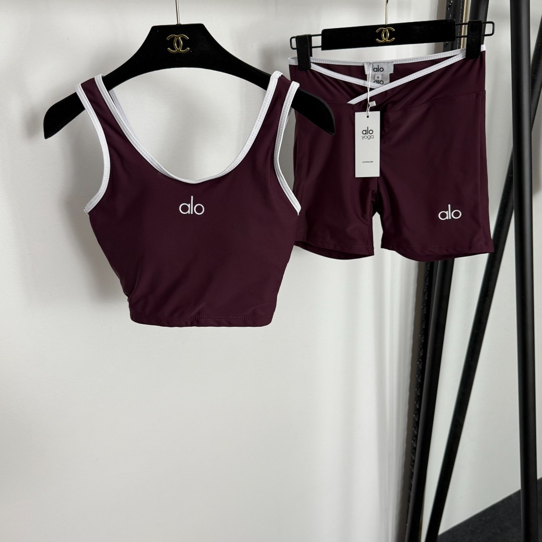 NO:782892,Model number 20254866 Alo* new yoga sports suit, logo printed camisole with chest pads + elastic slimming shorts, khaki, pink, blue, purple, navy, black, S-XL, [M size; bust 66, length 34; waist 58 elastic, length 34; weight 0.165kg], women's clothing, shorts,19860909款号20254866 Alo*新款瑜伽运动套装,logo印花带胸垫吊带背心+弹力显瘦短裤,卡其色,粉色,蓝色,紫红色,藏蓝色,黑色,S-XL,【M码；胸围66,衣长34；腰围58弹力,长34；重量0.165kg】,女装,shorts,,Women's clothing