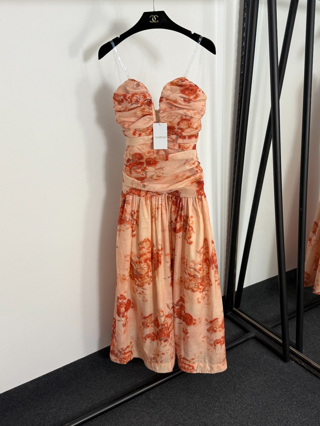 NO:755611,Model number 20254917 Zimmermann's new temperament floral print holiday style pleated waist tube top waist suspender dress long skirt, pink, S-XL, [S size bust 70 elastic, waist 70 elastic, length 119; weight 0.490kg], Zimmermann-clothing, skirts,19860909款号20254917 Zimmermann新款 气质花朵印花度假风 皱褶束腰抹胸收腰吊带连衣裙 长裙,粉色,S-XL,【S码胸围70弹力,腰围70弹力,长119；重量0.490kg】,兹默曼-服装,skirts,,Women's clothing
