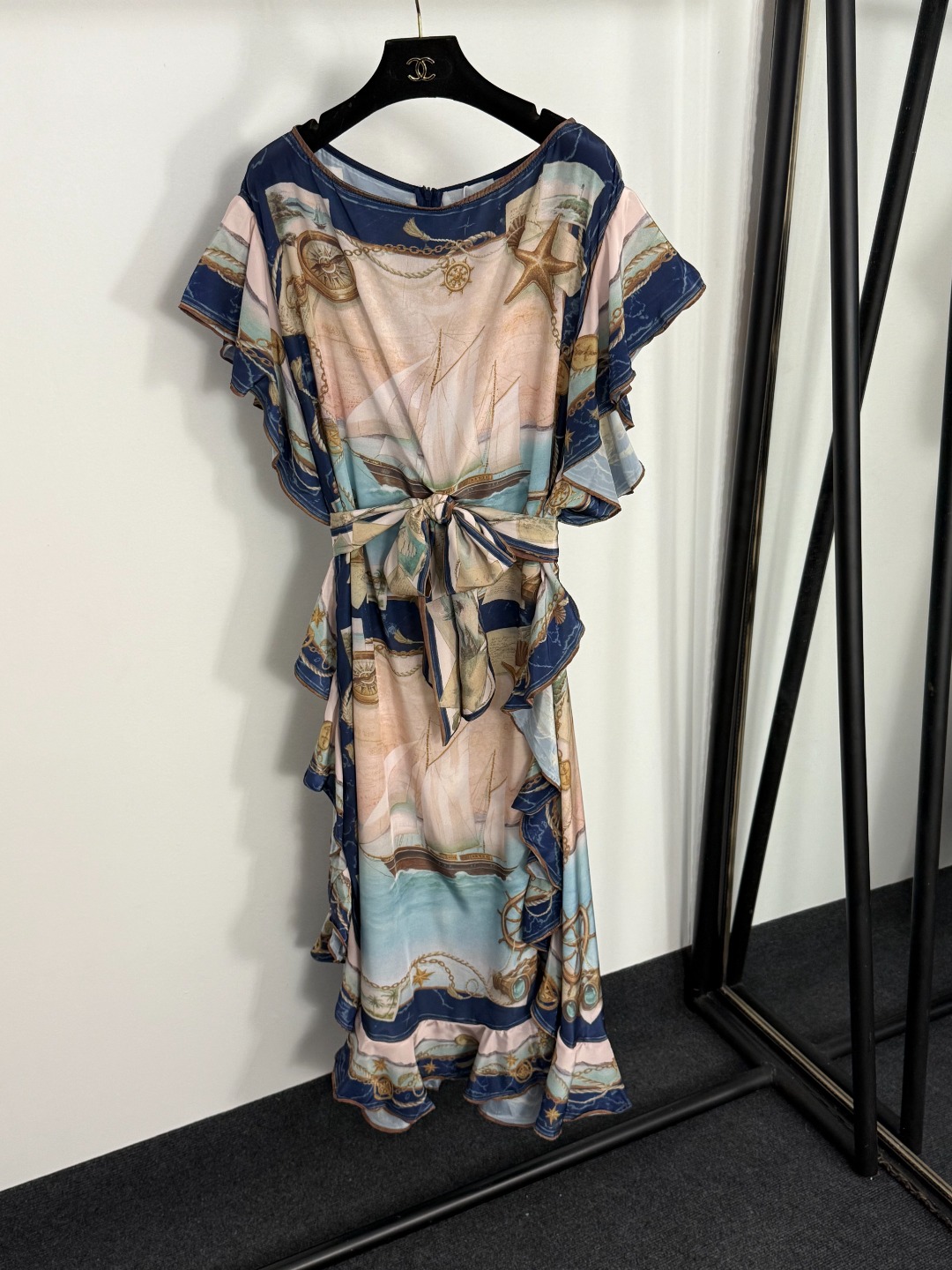 NO:858046,Model number 20254961 Zimmermann new nautical sailing print lace-up waist ruffled short-sleeved dress with suspender lining, blue, S-XL, [M size inner bust 86, length 64; length 122; weight 0.375kg], Zimmermann-clothing, skirts, T-shirt,19860909款号20254961 Zimmermann新款 航海帆船印花 系带收腰荷叶边短袖连衣裙,配吊带里衬,蓝色,S-XL,【M码内胸围86,长64；长122；重量0.375kg】,兹默曼-服装,skirts,T-shirt,,Women's clothing