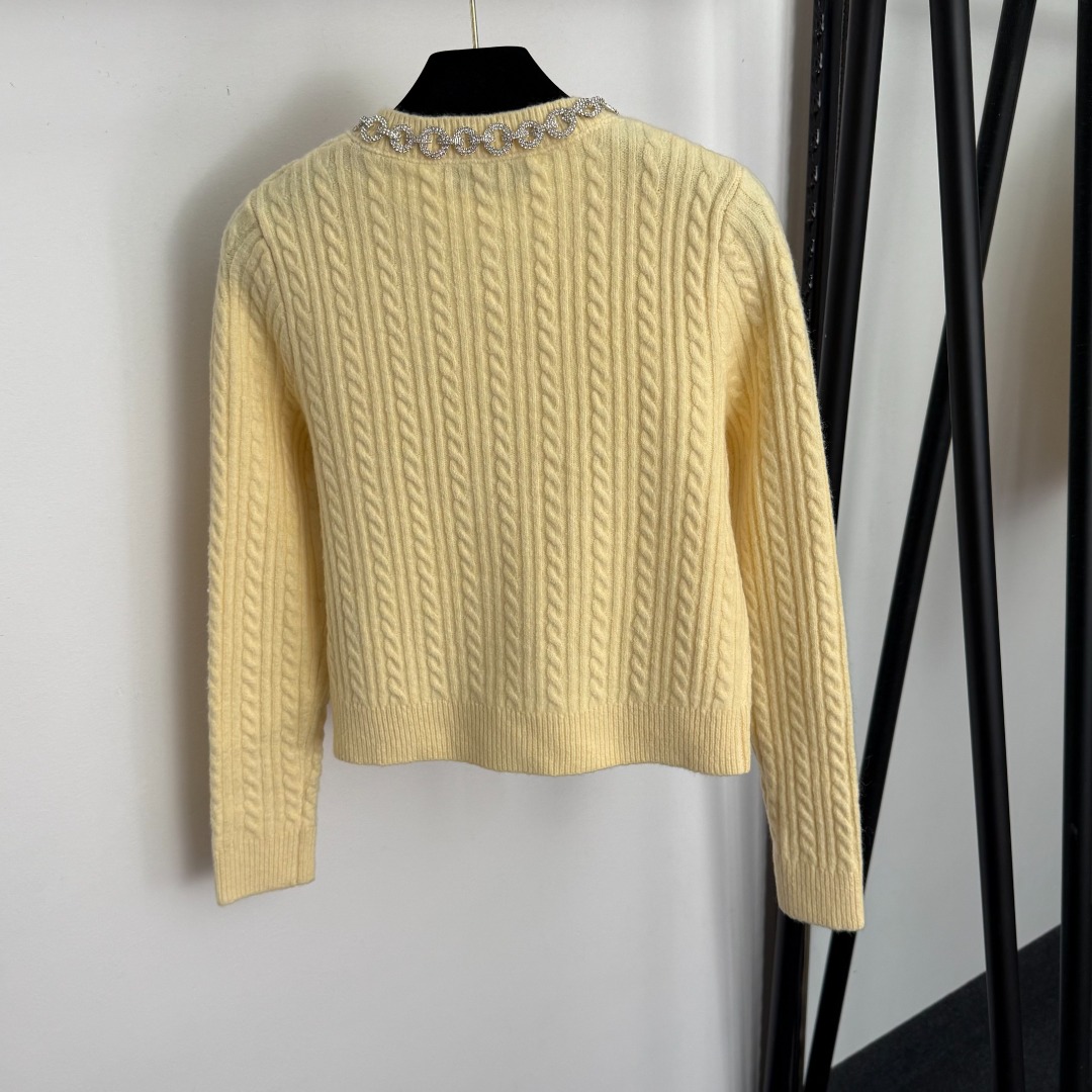 Self Portrait Cable Knit Cardigan with Pearl Buttons & Diamante Trim 5 o 1j6n82hioejr3id1sr6ob42jn16