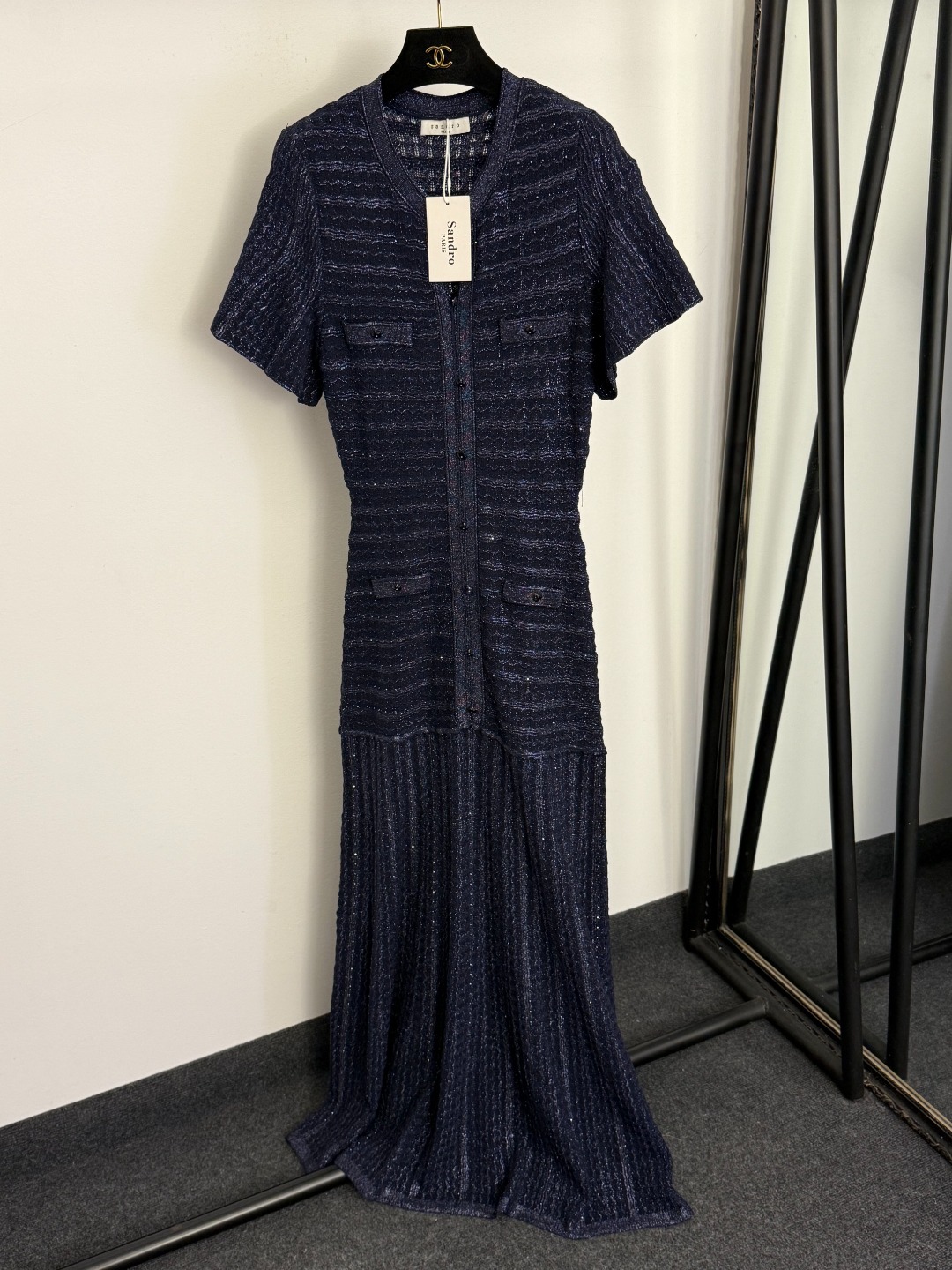 NO:858024,Model No. 20260839 Sandr's latest French elegant sparkling silk blended rhinestone slim fit short-sleeved dress, long skirt, blue, S-XL, [M size bust 76, sleeve length 22, length 141; weight 1.000kg], women's clothing, skirts, T-shirt,19860909款号20260839 Sandr*新款 法式优雅闪耀亮丝混纺烫钻修身短袖连衣裙 长裙,蓝色,S-XL,【M码胸围76,袖长22,长141；重量1.000kg】,女装,skirts,T-shirt,,Women's clothing