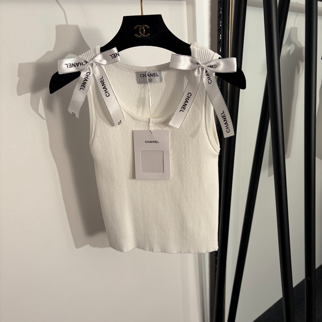 NO:779328,Model number 20262223 Chane* new style Xiaoxiang logo embroidered patch ribbon bow knitted vest, white, pink, yellow, black, [one size fits all bust 60, length 45; weight 0.115kg], Chanel - clothing, chanel, chanel,19860909款号20262223 Chane*新款 小香logo刺绣贴布 丝带蝴蝶结针织背心,白色,粉色,黄色,黑色,【均码胸围60,长45；重量0.115kg】,香奈儿-服装,chanel,chanel,,Women's clothing