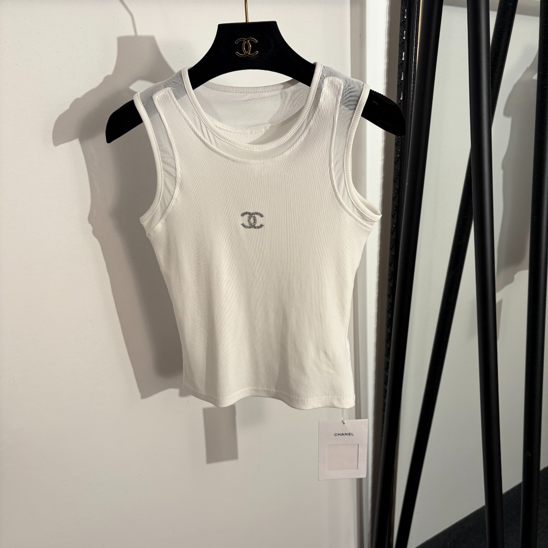 NO:779200,Model No. 20262428 Chane*new style Xiaoxiang logo hot-drilled see-through mesh splicing slim cotton vest, white, black, SML, [M size bust 70, length 48; weight 0.80kg], Chanel-clothing, chanel, chanel,19860909款号20262428 Chane*新款 小香logo烫钻透视网纱拼接修身纯棉背心,白色,黑色,SML,【M码胸围70,长48；重量0.80kg】,香奈儿-服装,chanel,chanel,,Women's clothing