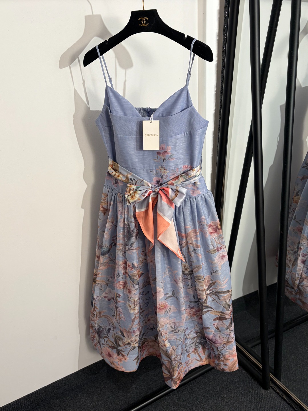 NO:779111,Model number 20262519 Zimmermann's latest elegant and colorful flower and bird print lace-up waist suspender dress long skirt, blue, S-XL, [M size bust 86 elastic, waist 88 elastic, length 105; weight 0.515kg], Zimmermann-clothing, skirts,19860909款号20262519 Zimmermann*新款 优雅气质彩色花鸟印花系带收腰吊带连衣裙 长裙,蓝色,S-XL,【M码胸围86弹力,腰围88弹力,长105；重量0.515kg】,兹默曼-服装,skirts,,Women's clothing