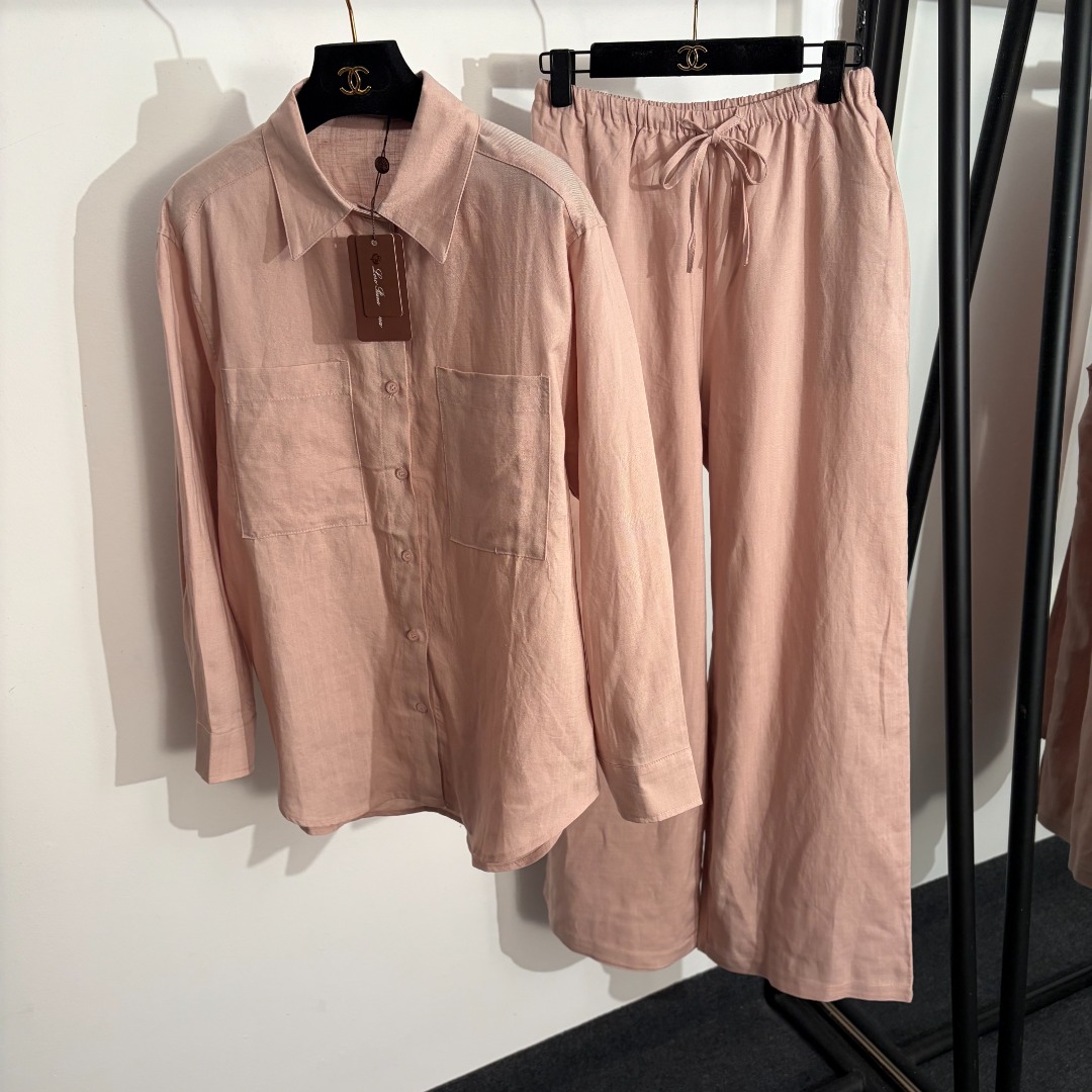 NO:779187,Model No. 20262522 Loro Piana*LP new linen suit, elegant long-sleeved shirt with chest pocket + elastic waist wide-leg trousers, white, pink, khaki, light blue, brown, coffee, apricot, SML, [L size shoulder width 46, bust 110, sleeve length 56, length 68-74; waist 68 elastic, length 108; weight 0.680kg], women's clothing, loro piana, loro  piana,19860909款号20262522 Loro Piana*LP新款亚麻套装,胸前口袋气质长袖衬衣+松紧腰阔腿长裤,白色,粉色,卡其色,浅蓝色,棕色,咖啡色,杏色,SML,【L码肩宽46,胸围110,袖长56,长68-74；腰围68弹力,长108；重量0.680kg】,女装,loro piana,loro piana,,Women's clothing