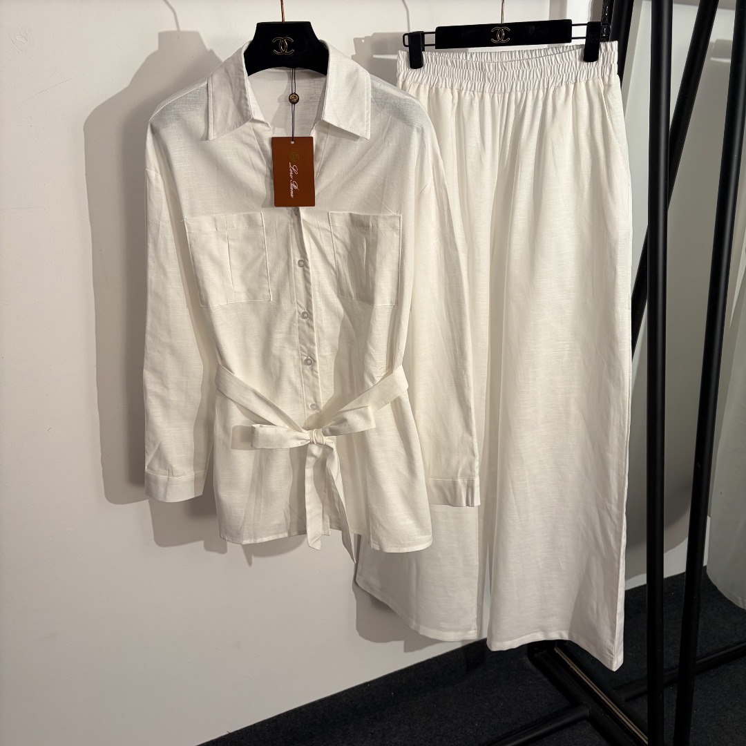 NO:779064,Model No. 20262564 Loro Piana*LP new linen suit, chest pocket tie waist long-sleeved shirt + elastic waist wide-leg trousers, white, red, yellow, peach pink, black, brown, light blue, S-XL, [M size shoulder width 51, chest 110, sleeve length 54, length 72; waist 68 elastic, length 110; weight 0.550kg], women's clothing, loro piana, loro  piana,19860909款号20262564 Loro Piana*LP新款亚麻套装,胸前口袋系带收腰长袖衬衣+松紧腰阔腿长裤,白色,红色,黄色,桃粉色,黑色,咖啡色,浅蓝色,S-XL,【M码肩宽51,胸围110,袖长54,长72；腰围68弹力,长110；重量0.550kg】,女装,loro piana,loro piana,,Women's clothing