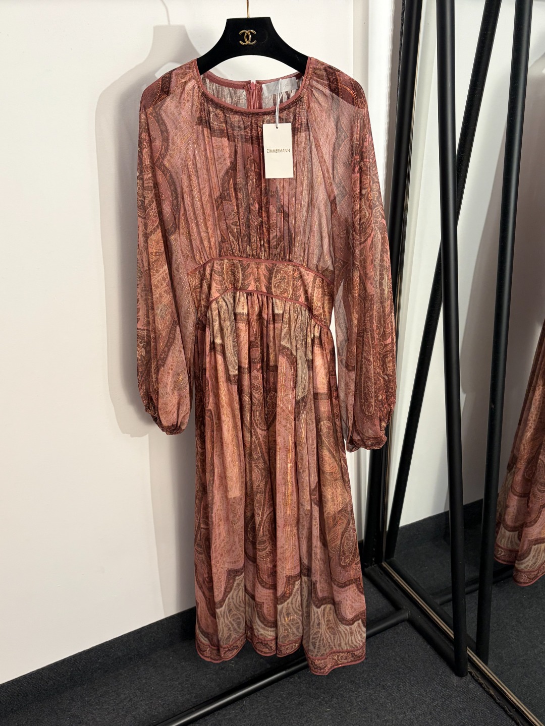 NO:873446,Model No. 20262866 Zimmermann's latest shiny silk blend retro pattern printed waist slit lantern long-sleeved dress long skirt, burgundy, S-XL, [M size bust 84, waist 70 elastic, sleeve length 71, length 132; weight 0.405kg], Zimmermann-clothing, skirts,19860909款号20262866 Zimmermann*新款 亮丝混纺复古花纹印花收腰开叉灯笼长袖连衣裙 长裙,酒红色,S-XL,【M码胸围84,腰围70弹力,袖长71,长132；重量0.405kg】,兹默曼-服装,skirts,,Women's clothing