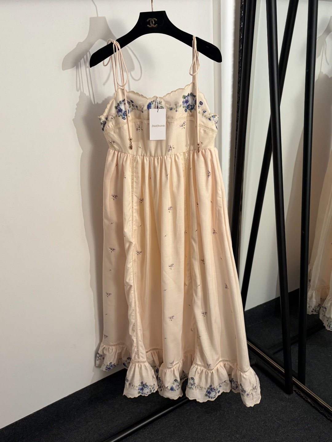 NO:858412,Model number 20263443 Zimmermann's latest purple floral print ruffled waist suspender dress long skirt, blue, orange, S-XL, [S size bust 84 elastic, waist 74 elastic, length 112; weight 0.625kg], Zimmermann-clothing, skirts,19860909款号20263443 Zimmermann*新款 紫色花卉印花 荷叶摆收腰吊带连衣裙 长裙,蓝色,桔色,S-XL,【S码胸围84弹力,腰围74弹力,长112；重量0.625kg】,兹默曼-服装,skirts,,Women's clothing