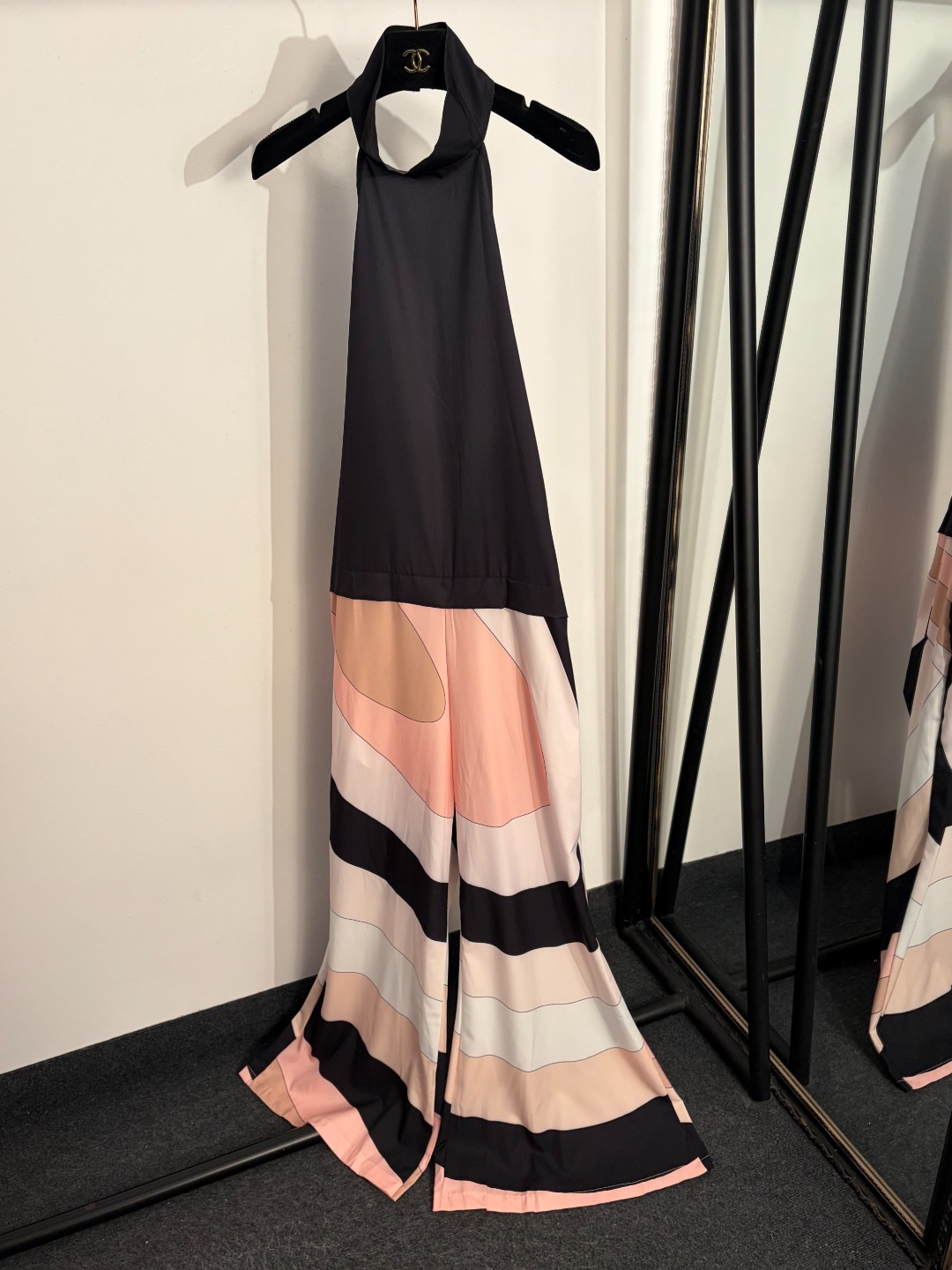 NO:822515,Model No. 20263476 Pucc* new color block printed halterneck halter jumpsuit, pink, [One size fits all bust 80, length 147; weight 0.245kg], women's clothing,19860909款号20263476 Pucc*新款 拼色印花挂脖露背连体裤,粉色,【均码胸围80,长147；重量0.245kg】,女装,,Women's clothing