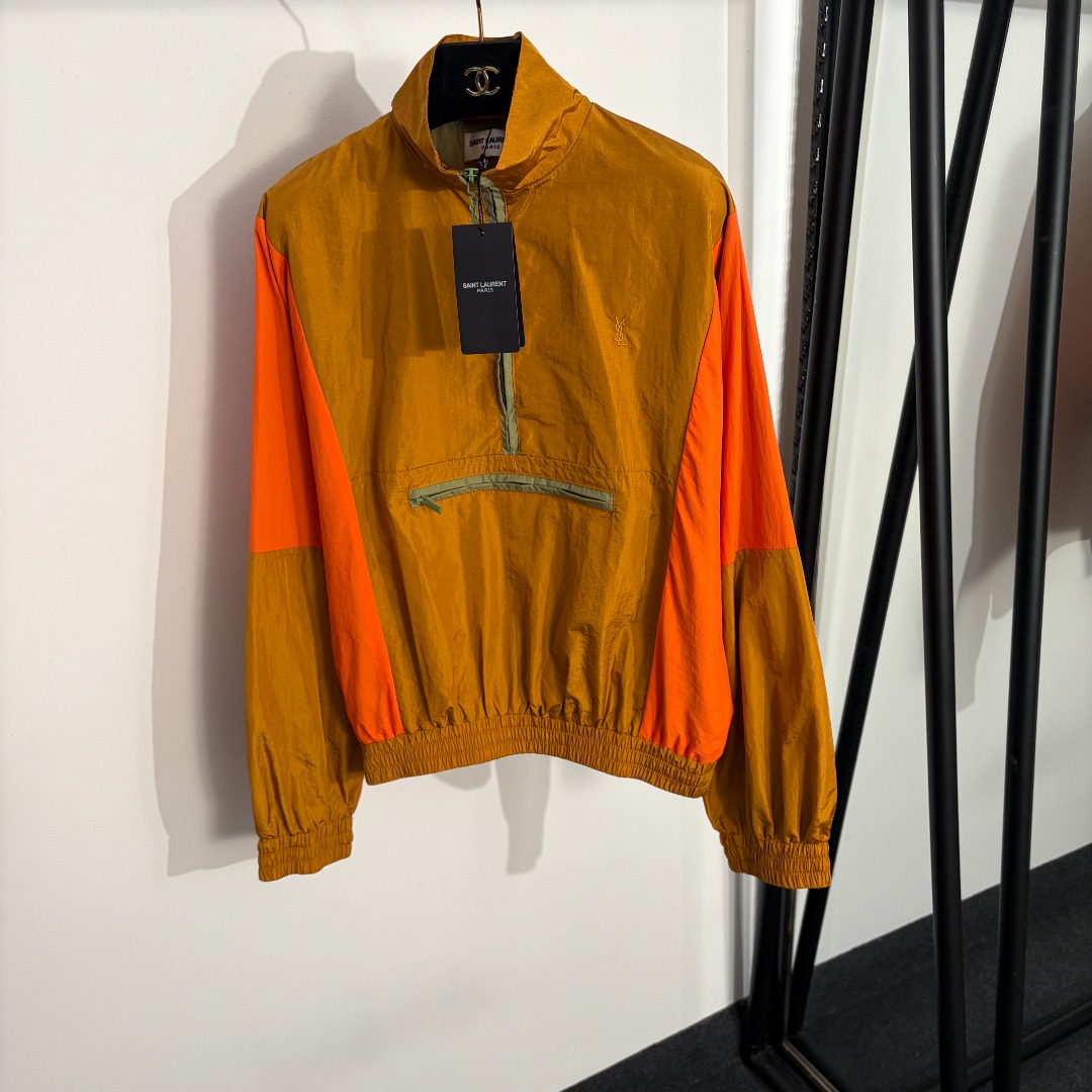 NO:885375,Model No. 20263598 YSL* new custom ysl zipper puller simple logo embroidery half zipper color matching long-sleeved storm coat windbreaker pullover jacket, orange, SML, [M size bust 120, sleeve length 78, length 59; weight 0.300kg], saint laurent-clothing, saint laurent, saint laurent, jackets & coats,19860909款号20263598 YSL*新款 定制ysl拉链头 简约logo刺绣半拉链拼色长袖冲锋衣风衣套头外套,橙色,SML,【M码胸围120,袖长78,长59；重量0.300kg】,圣罗兰-服装,saint laurent,saint laurent,jackets & coats,,Women's clothing
