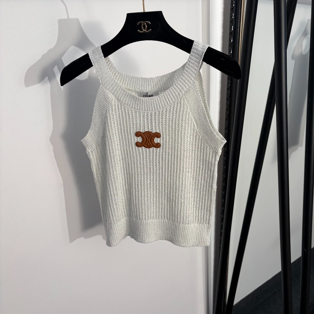 NO:829239,Model No. 20263653 Celin's latest style hollow knitted vest with leather logo, white, pink, khaki, [one size fits all, bust 76, length 47; weight 0.kg], Celine-clothing, celine, celine,19860909款号20263653 Celin*新款 皮标logo镂空针织背心,白色,粉色,卡其色,【均码胸围76,长47；重量0.kg】,赛琳-服装,celine,celine,,Women's clothing