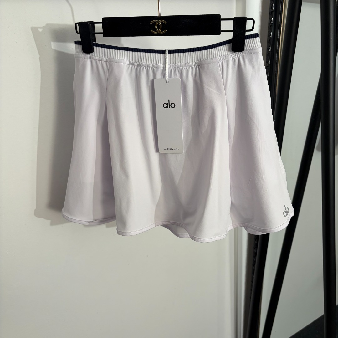 NO:830716,Model number 20263698 Alo* new reflective logo letter lotus leaf short skirt, short skirt, white, dark blue, S-XXL, [M size waist 66 elastic, length 36; weight 0.200kg], women's clothing, skirts, shorts,19860909款号20263698 Alo*新款 反光logo字母荷叶短半裙 短裤裙,白色,深蓝色,S-XXL,【M码腰围66弹力,长36；重量0.200kg】,女装,skirts,shorts,,Women's clothing