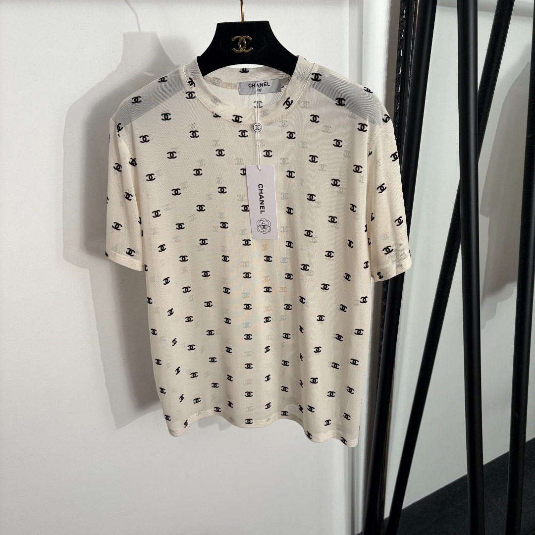 NO:858524,Model No. 20263718 Chane* new Xiaoxiang flocked logo mesh short-sleeved T-shirt, off-white, rose red, black, S-XXL, [M size shoulder width 41, bust 100, sleeve length 19, length 60; weight 0.95kg], Chanel-clothing, chanel, chanel, T-shirt, tees, t-shirt,19860909款号20263718 Chane*新款 小香植绒logo网纱短袖T恤,米白色,玫红色,黑色,S-XXL,【M码肩宽41,胸围100,袖长19,长60；重量0.95kg】,香奈儿-服装,chanel,chanel,T-shirt,tees，t-shirt,,Women's clothing