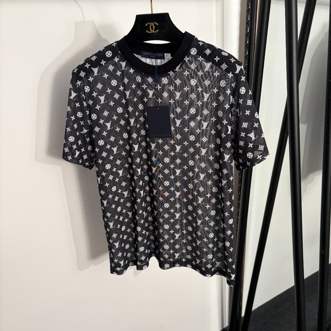 NO:858542,Model No. 20263735 LV* new pattern presbyopia logo printed mesh short-sleeved T-shirt, white, pink, black, S-XXL, [M size shoulder width 41, bust 100, sleeve length 19, length 62; weight 0.125kg], Louis Vuitton-clothing, louis vuitton, louis vuitton, T-shirt, tees, t-shirt,19860909款号20263735 LV*新款 老花logo印花网纱短袖T恤,白色,粉色,黑色,S-XXL,【M码肩宽41,胸围100,袖长19,长62；重量0.125kg】,路易威登-服装,louis vuitton,louis vuitton,T-shirt,tees，t-shirt,,Women's clothing