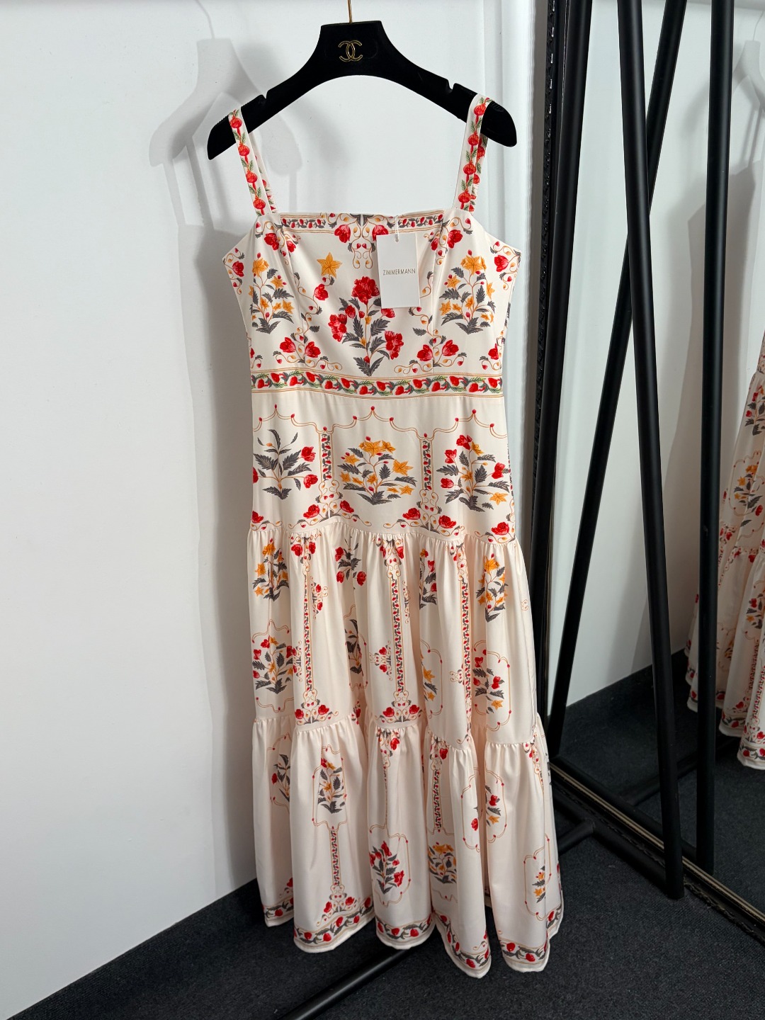 NO:858447,Model number 20263878 Zimmermann's latest floral print suspender dress, long skirt, off-white, S-XXL, [M size bust 88, waist 74, length 134; weight 0.515kg], Zimmermann-clothing, skirts,19860909款号20263878 Zimmermann*新款 花卉印花吊带连衣裙 长裙,米白色,S-XXL,【M码胸围88,腰围74,长134；重量0.515kg】,兹默曼-服装,skirts,,Women's clothing