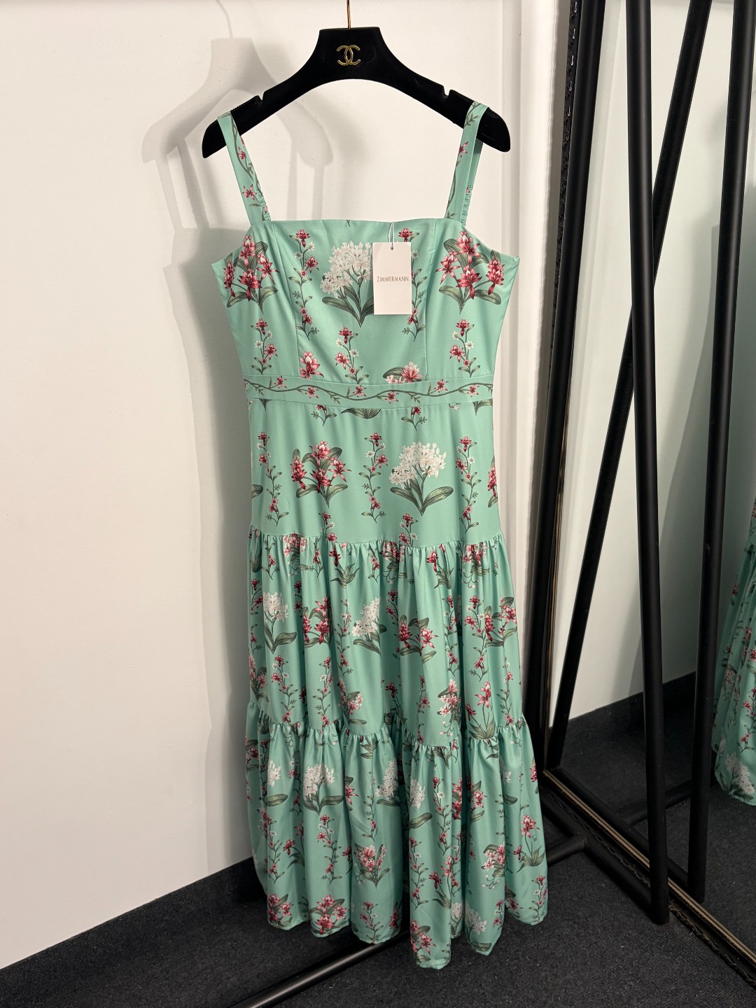 NO:858435,Model No. 20263885 Zimmermann's latest small fresh floral print suspender dress long skirt, green, S-XXL, [M size bust 88, waist 76, length 135; weight 0.605kg], Zimmermann-clothing, skirts,19860909款号20263885 Zimmermann*新款 小清新花卉印花吊带连衣裙 长裙,绿色,S-XXL,【M码胸围88,腰围76,长135；重量0.605kg】,兹默曼-服装,skirts,,Women's clothing