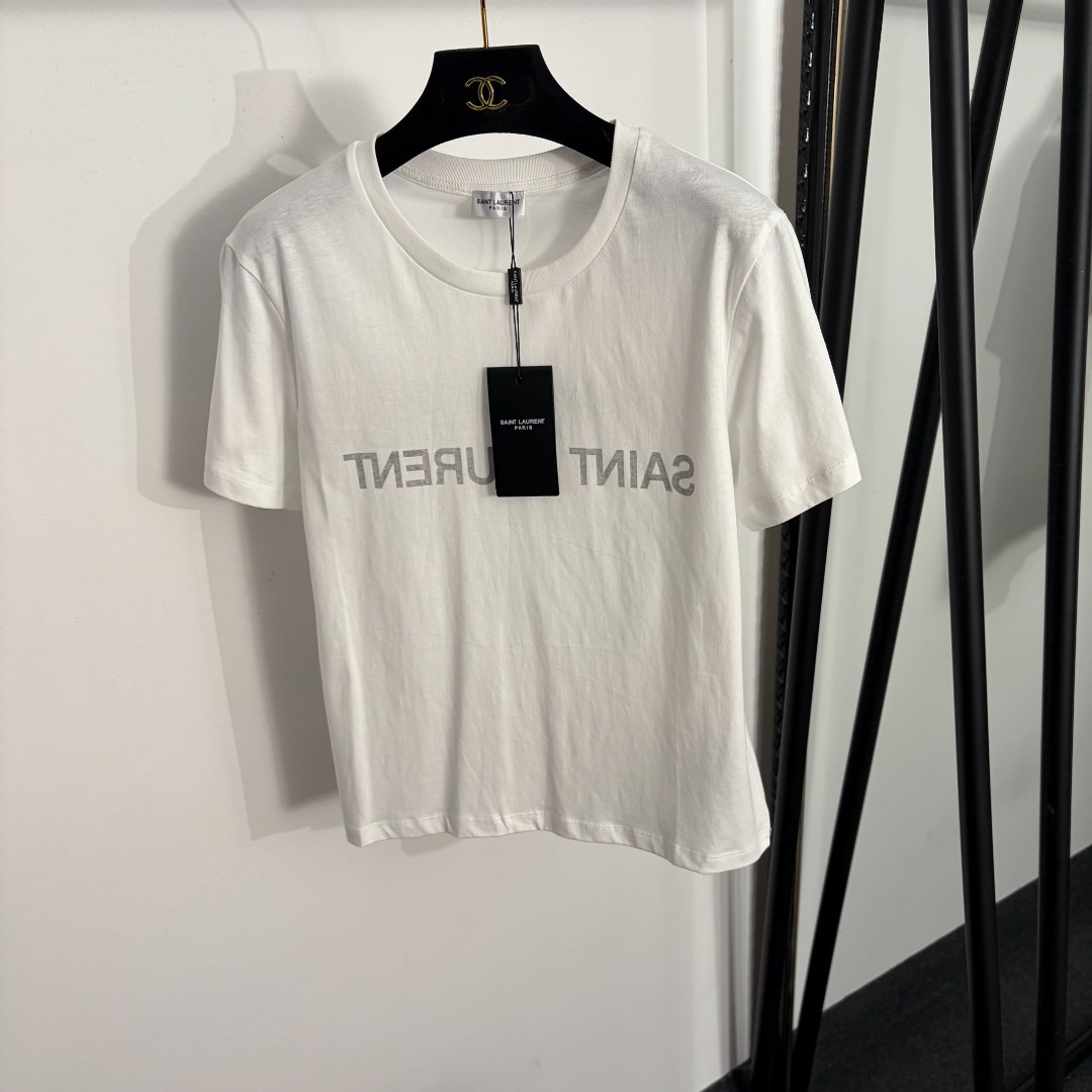 NO:858735,Model No. 20263887 YSL* new style short-sleeved T-shirt with letter print on the chest, front and back, white, SML, [M size shoulder width 40, bust 90, sleeve length 18, length 57; weight 0.kg], Saint Laurent-clothing, saint laurent, saint laurent, T-shirt, tees, t-shirt,19860909款号20263887 YSL*新款 胸前后背字母印花短袖T恤,白色,SML,【M码肩宽40,胸围90,袖长18,长57；重量0.kg】,圣罗兰-服装,saint laurent,saint laurent,T-shirt,tees，t-shirt,,Women's clothing