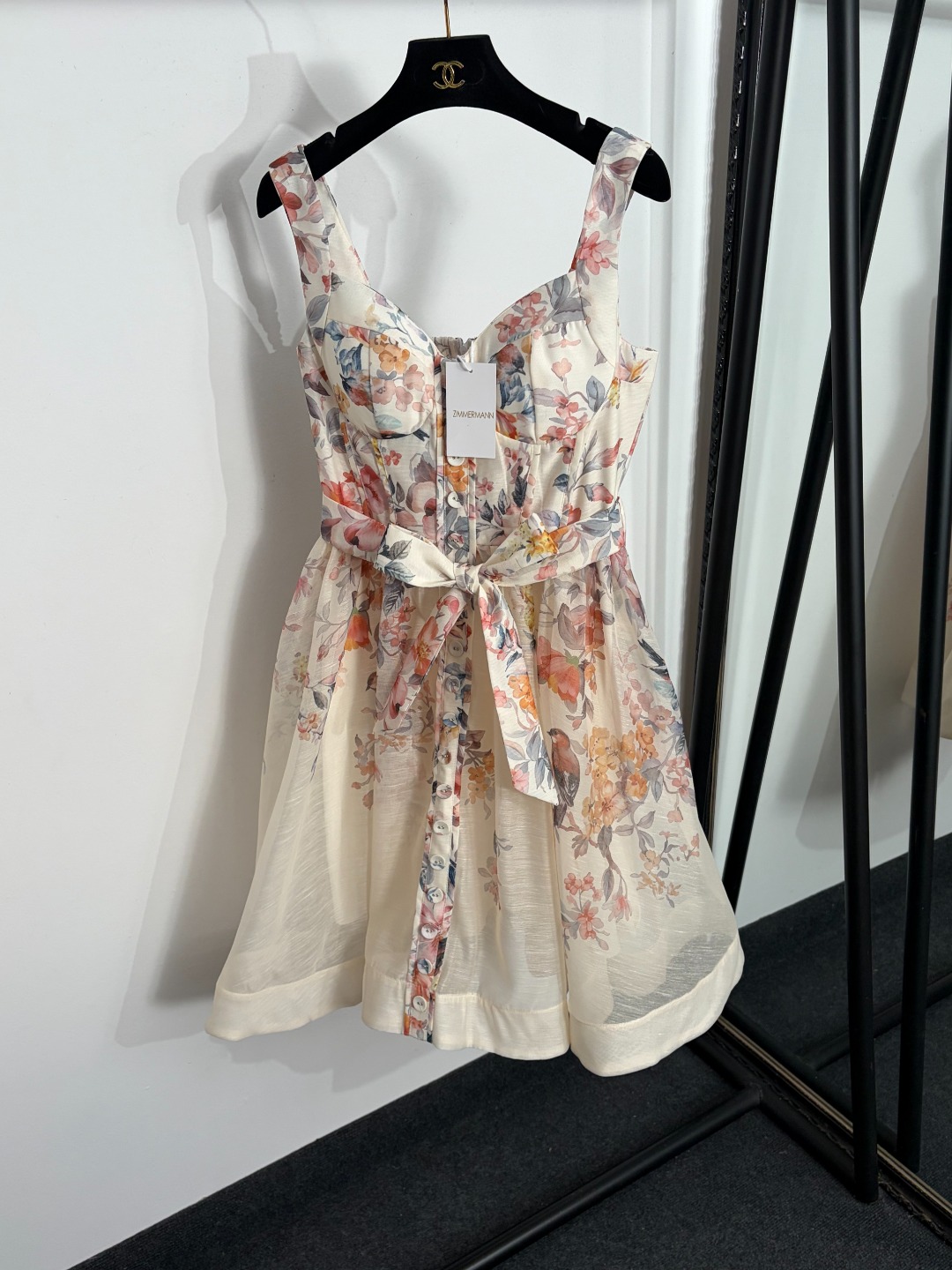 NO:858265,Model number 20263923 Zimmermann's latest flower and bird print lace-up waist strapless dress, short skirt, apricot color, S-XL, [M size bust 84 elastic, waist 72 elastic, length 95; weight 0.405kg], Zimmermann-clothing, skirts,19860909款号20263923 Zimmermann*新款 花鸟印花系带收腰抹胸吊带连衣裙 短裙,杏色,S-XL,【M码胸围84弹力,腰围72弹力,长95；重量0.405kg】,兹默曼-服装,skirts,,Women's clothing