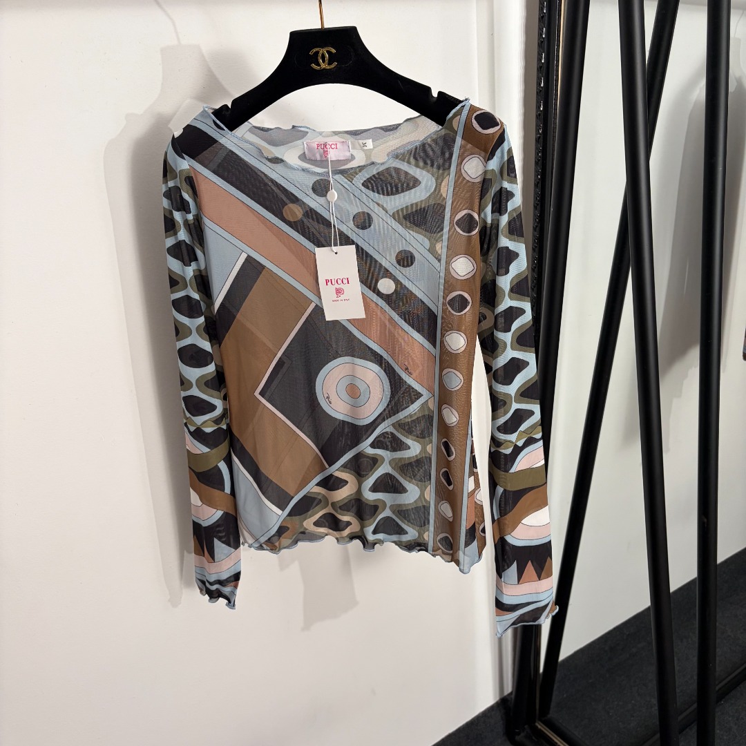NO:858233,Model No. 20263928 Pucc* new style irregular color block printed mesh long-sleeved bottoming shirt top, picture color, S-XXL, [M size shoulder width 37, bust 82, sleeve length 67, length 60; weight 0.90kg], women's clothing,19860909款号20263928 Pucc*新款 不规则拼色印花网纱长袖打底衫 上衣,图片色,S-XXL,【M码肩宽37,胸围82,袖长67,长60；重量0.90kg】,女装,,Women's clothing