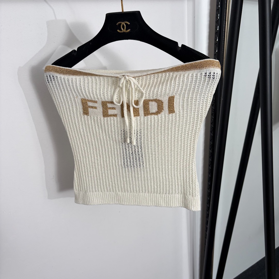 NO:858341,Model number 20263953 Fend's latest style bright silk logo jacquard tube top knitted vest top, off-white, pink, khaki, [one size fits all bust 74, length 36; weight 0.110kg], Fendi-clothing, fendi, fendi, brooch, breastpin,19860909款号20263953 Fend*新款 亮丝logo提花抹胸针织背心上衣,米白色,粉色,卡其色,【均码胸围74,长36；重量0.110kg】,芬迪-服装,fendi,fendi,brooch，breastpin,,Women's clothing