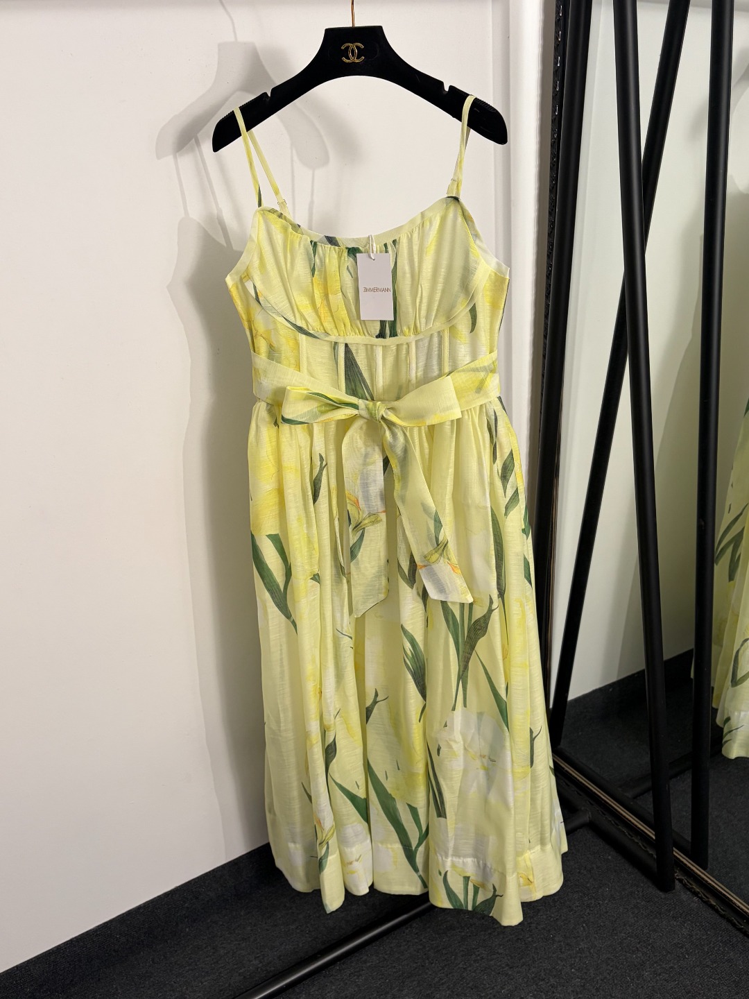 NO:858022,Model No. 20264017 Zimmermann's latest style, elegant floral print lace-up waist suspender dress, long skirt, yellow, S-XL, [M size bust 86 elastic, waist 76 elastic, length 117; weight 0.585kg], Zimmermann-clothing, skirts,19860909款号20264017 Zimmermann*新款 气质花卉印花系带收腰吊带连衣裙 长裙,黄色,S-XL,【M码胸围86弹力,腰围76弹力,长117；重量0.585kg】,兹默曼-服装,skirts,,Women's clothing