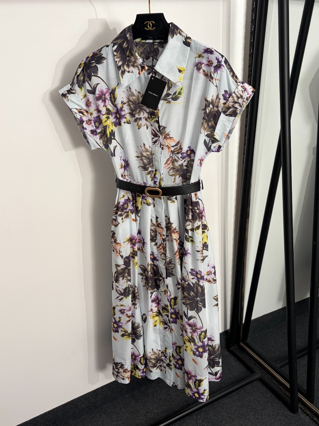 NO:857954,Model No. 20264021 DG* new purple floral print short-sleeved shirt dress, with belt, white, S-XL, [M size bust 90, waist 76, sleeve length 26, length 120; weight 0.465kg], Dolce&Gabbana-clothing, Dolce&Gabbana, skirts, shirts, T-shirt,19860909款号20264021 DG*新款 紫色花卉印花短袖衬衫连衣裙,配腰带,白色,S-XL,【M码胸围90,腰围76,袖长26,长120；重量0.465kg】,杜嘉班纳-服装,Dolce&Gabbana,skirts,shirts,T-shirt,,Women's clothing