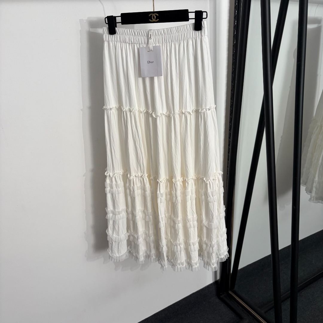 NO:860931,Model No. 20264113 Dio* new fungus mesh stitching elastic waist skirt, white, black, S-XL, [M size waist 64 elastic, length 83; weight 0.405kg], Dior-clothing, dior, dior, skirts,19860909款号20264113 Dio*新款木耳边网纱拼接松紧腰半裙,白色,黑色,S-XL,【M码腰围64弹力,长83；重量0.405kg】,迪奥-服装,dior,dior,skirts,,Women's clothing